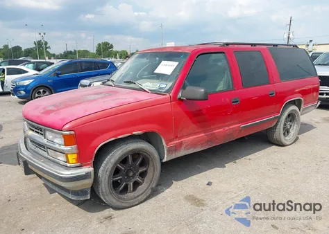 1996 Chevrolet Suburban C1500 из США, поврежденный, VIN 3GNEC16R7TG151983